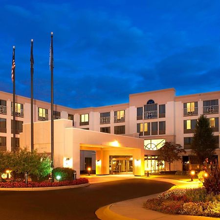 Detroit Metro Airport Marriott Hotel Romulus Ngoại thất bức ảnh