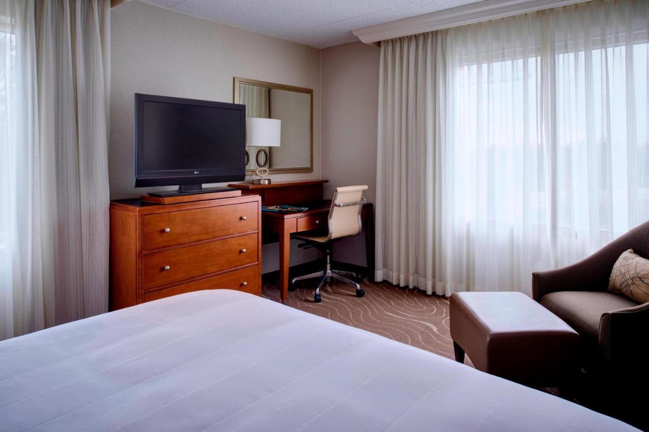 Detroit Metro Airport Marriott Hotel Romulus Ngoại thất bức ảnh