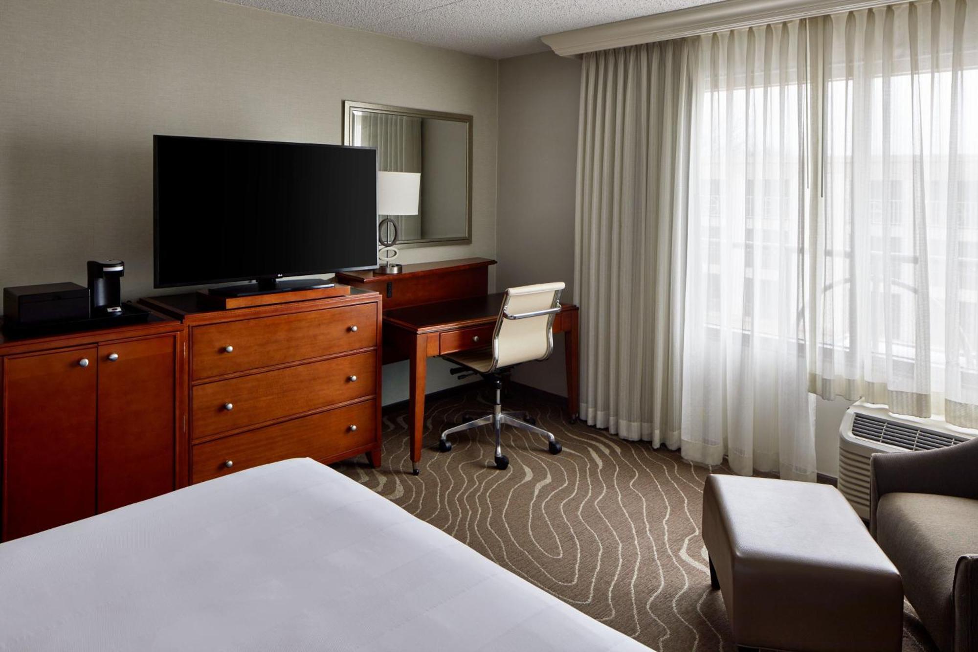Detroit Metro Airport Marriott Hotel Romulus Ngoại thất bức ảnh