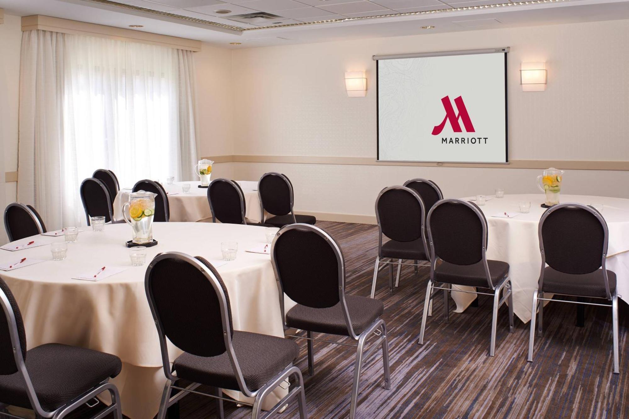 Detroit Metro Airport Marriott Hotel Romulus Ngoại thất bức ảnh