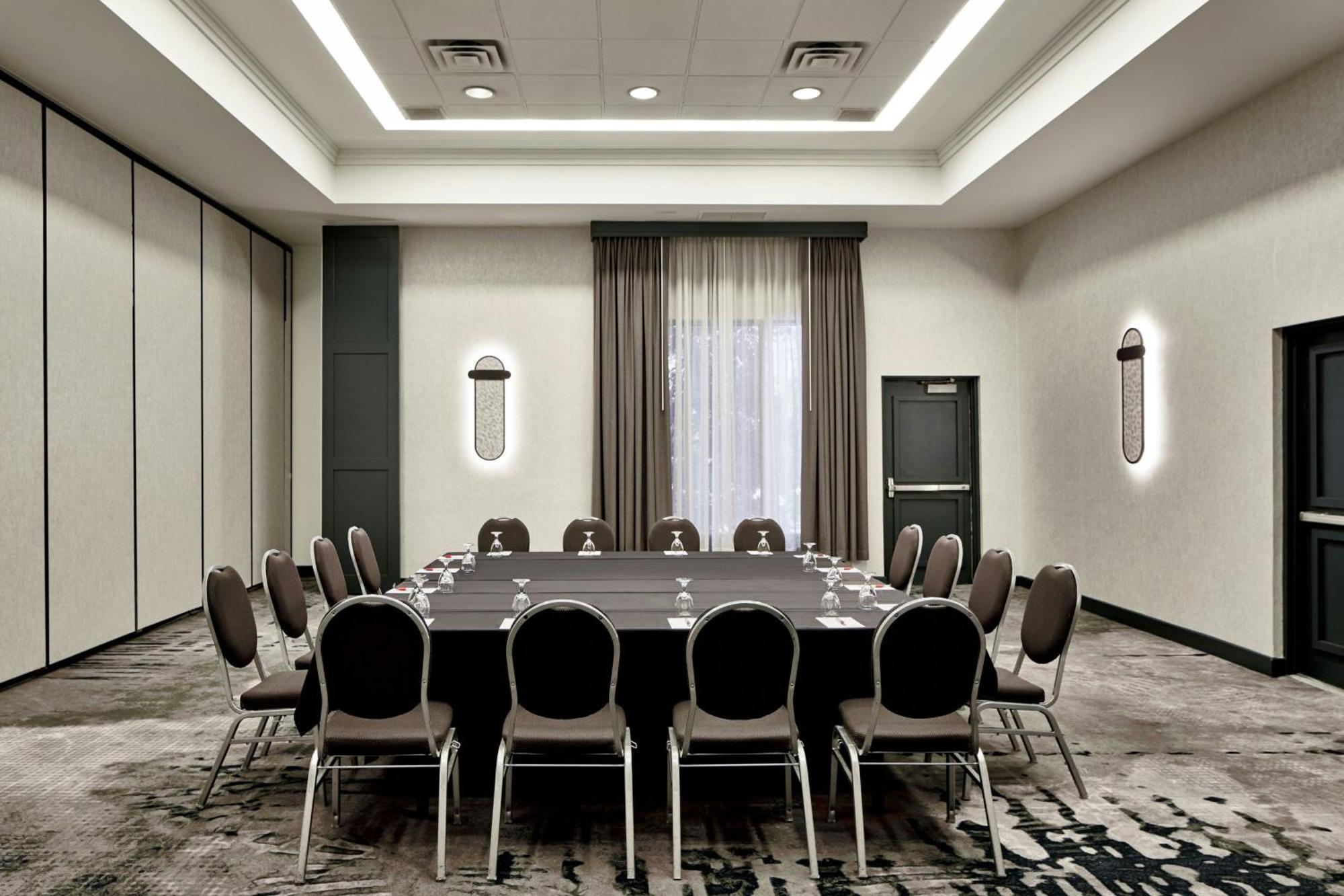 Detroit Metro Airport Marriott Hotel Romulus Ngoại thất bức ảnh